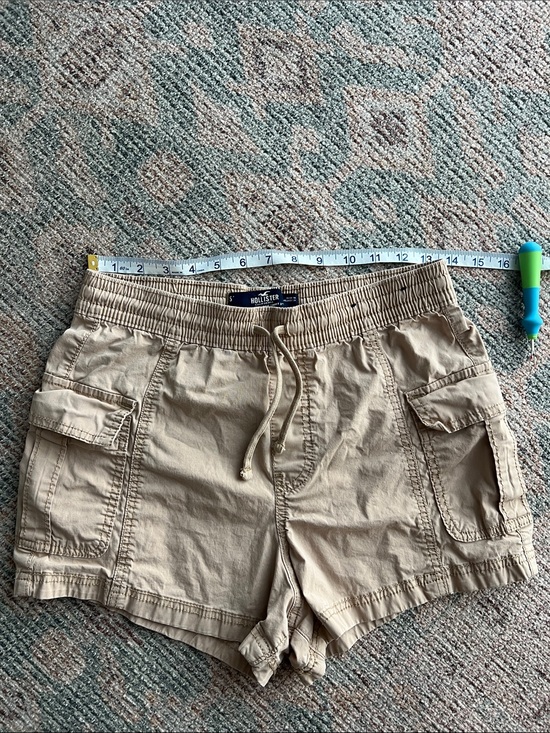 Hollister Pants - Hollister Women's Khaki Cargo Drawstring Shorts